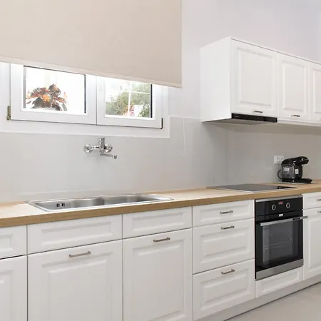 Apartment Korina Kávos